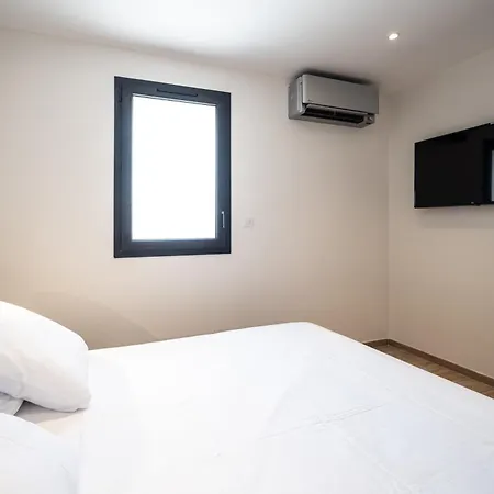 Saletta Mare Lägenhetshotell LʼÎle-Rousse